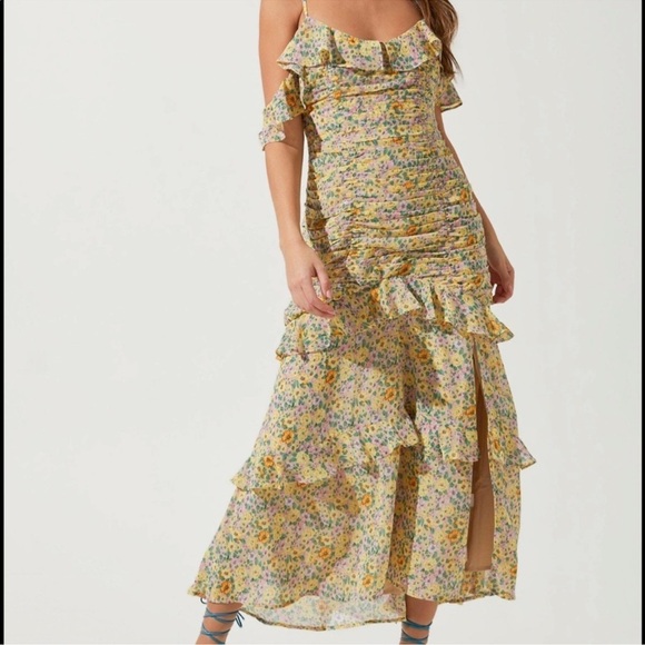 ASTR The Label Yellow Floral Daisy Dell Shoulder Sleeve Midi Slit Dress Size XS - Picture 1 of 16